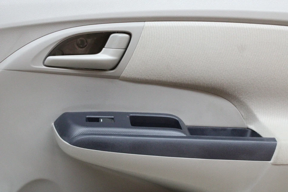 2010 Honda Insight painel dianteiro direito porta acabamento cinza fabricante de equipamento original 10 11 12 13 14 - Imagem 2 de 4