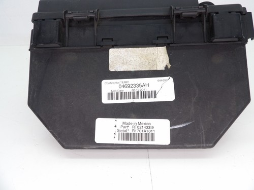 2011 Grand Caravan Fuse Box Relay Control Module 04692335AH OEM ! - Picture 3 of 8