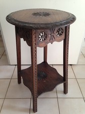 Superbe et ancienne SELLETTE GUERIDON TABLE  en BOIS sculpté