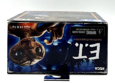 Figura de colección E.T. The Extra-Terrestrial Telepathic Neca