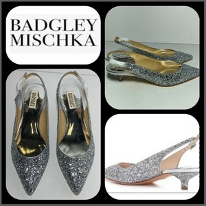 badgley mischka stephanie glitter slingback pump