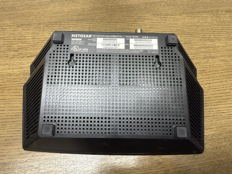 NETGEAR C6220 AC1200 WiFi Cable Modem Router DOCSIS 3.0 + Power Adapter Tested - Image 2 of 4