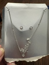 Silver Tone Clear Rhinestone Necklace  Stud Earrings Set Bridal Prom Jewelry