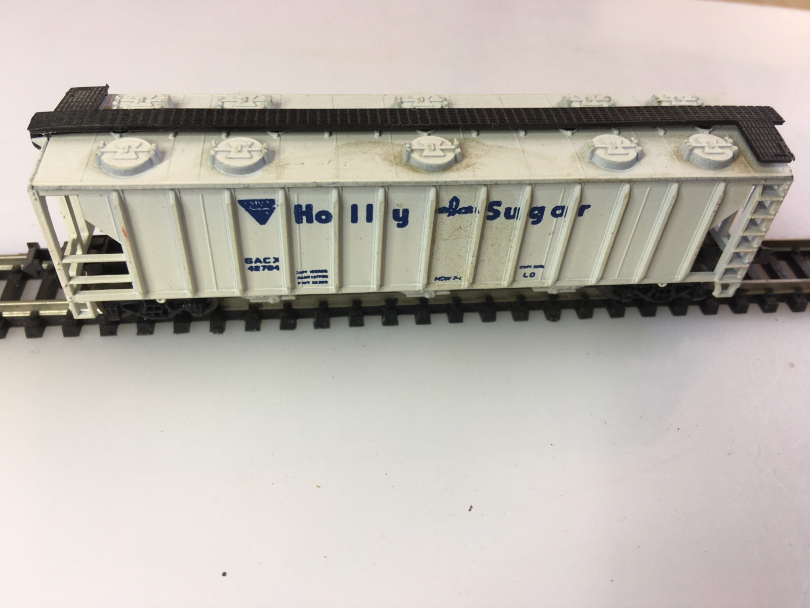 Trix Holly Sugar 3 Bay Covered Hopper GACX 42784 N Scale Trains