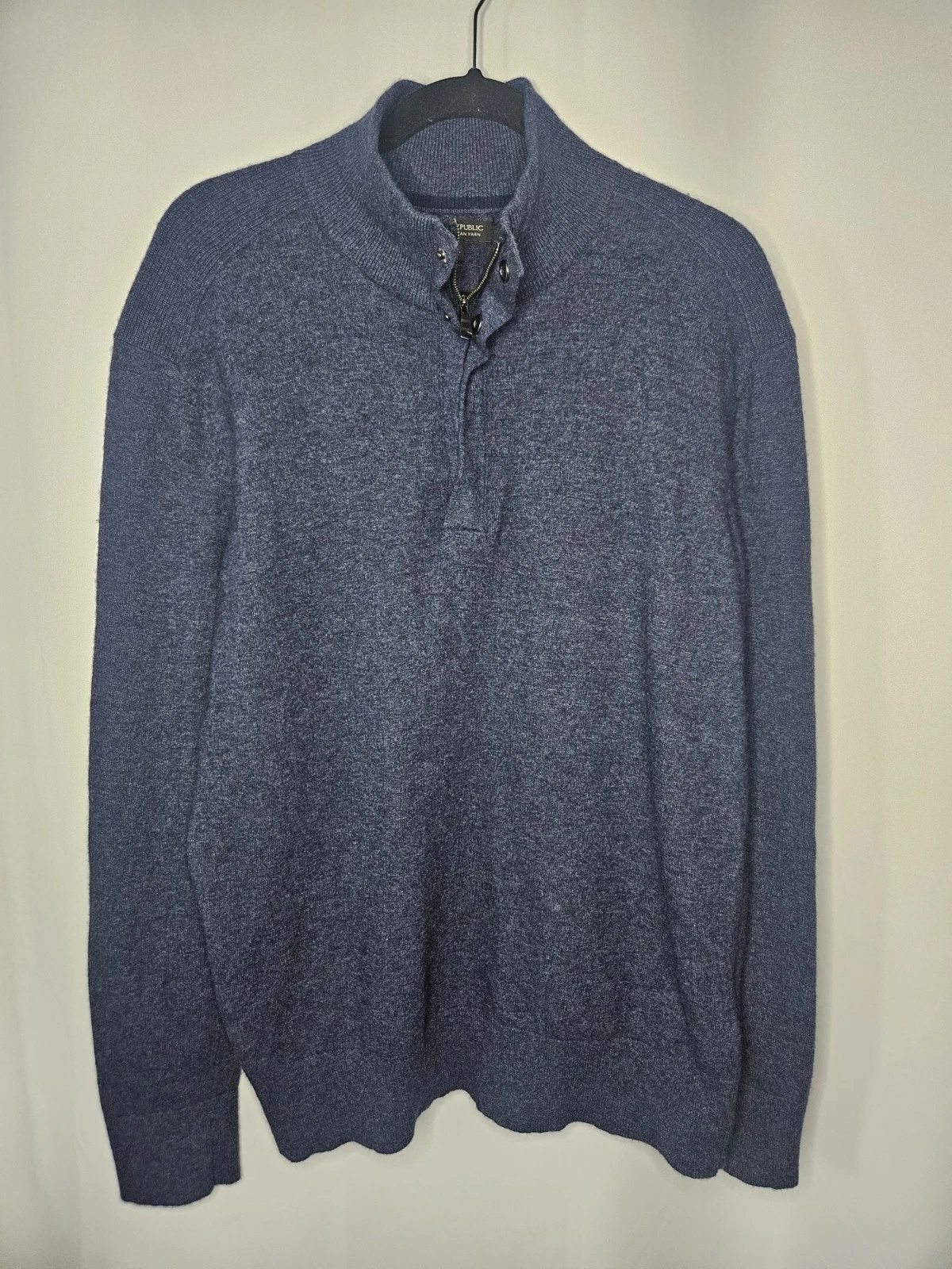 Banana Republic Men's Italian Yarn Wool Blue Henley Style Sweater Size Large
Opens in a new window o