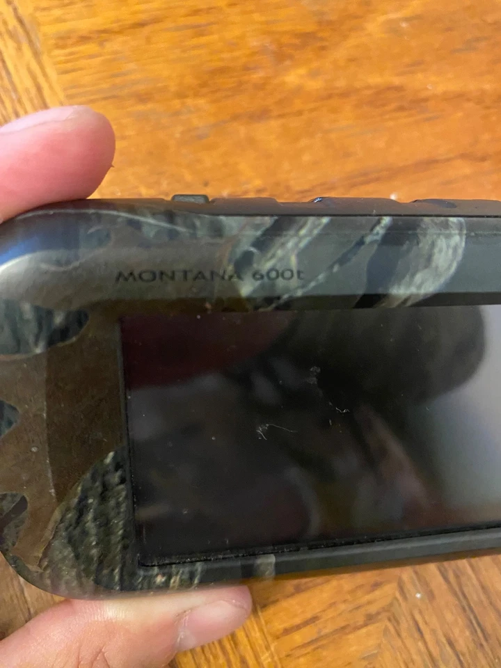 Garmin Montana 600t Waterproof Hiking GPS Bundle + 16Gb microSD card Free Shippi - Image 4 of 4