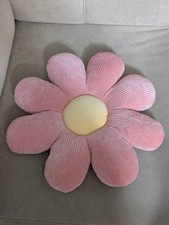 Daisy Shaped Floral Flower Soft Throw Pillow  35cm Decorative