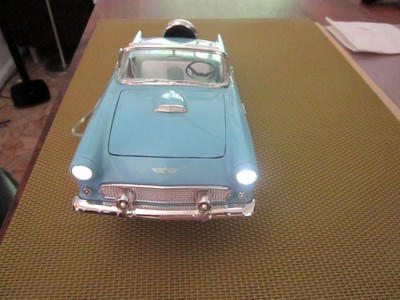 Ford Thunderbird Cabriolet, 1957 1:18, Revell, Frontbeleuchtung