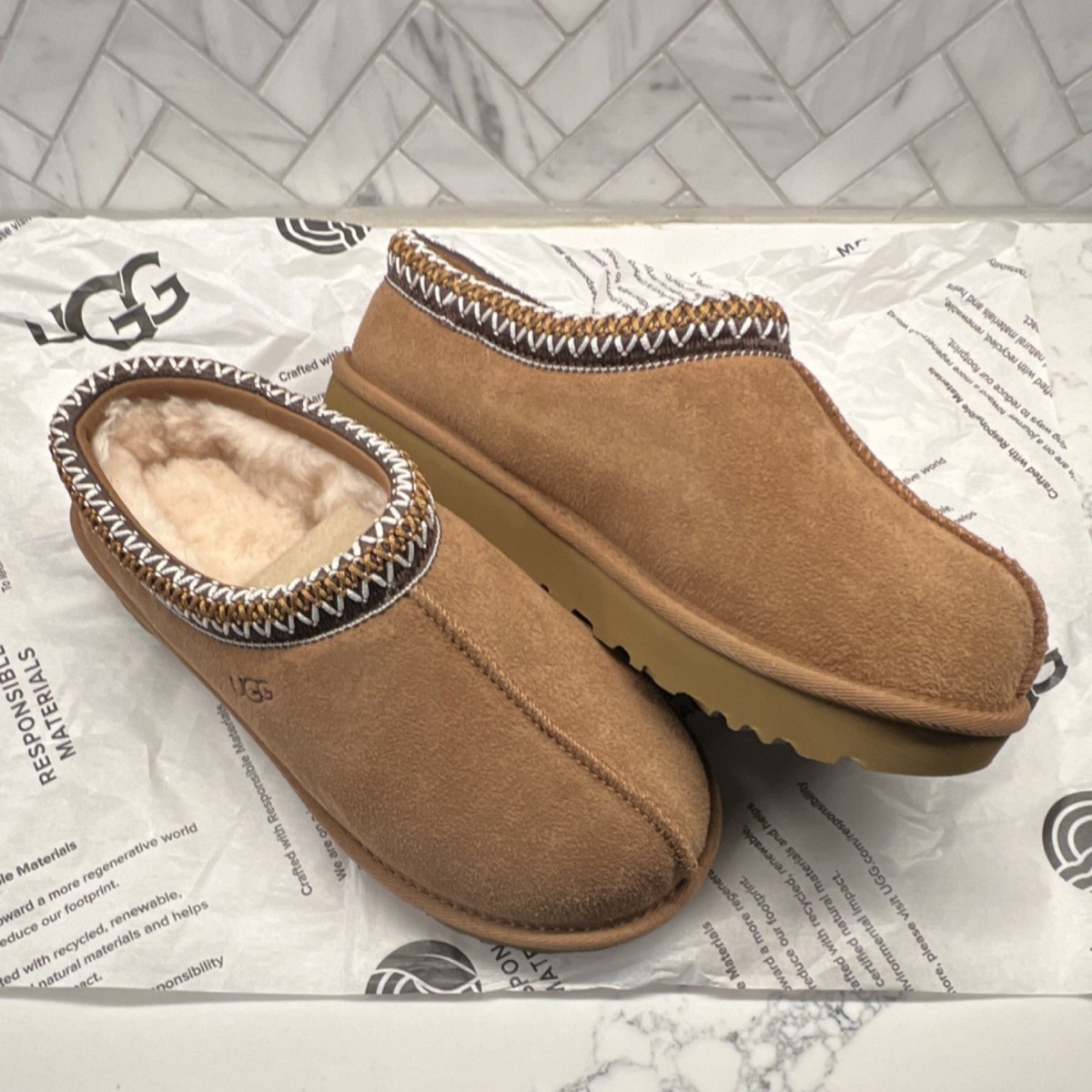 UGG Tasman Women display picture 2
