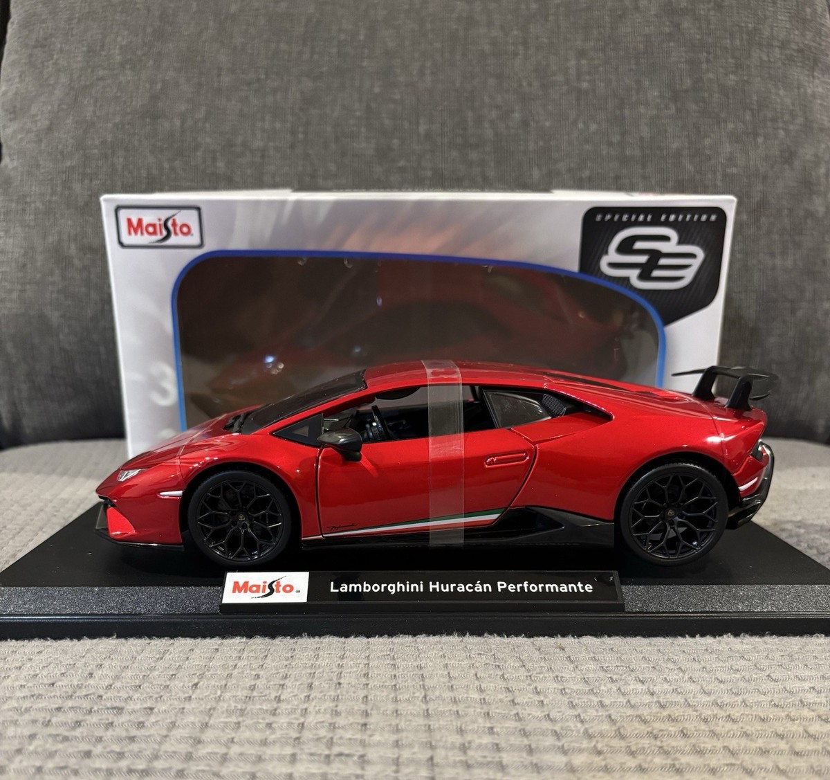 1/18 Maisto Lamborghini Huracan performante Metallic Red diecast