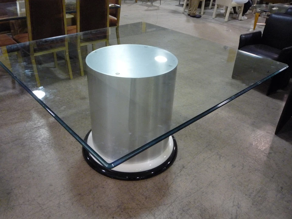  MESA DE COMEDOR VINTAGE CHIC SAPORITI ALUMINIO Y LACA Foto 4 de 4