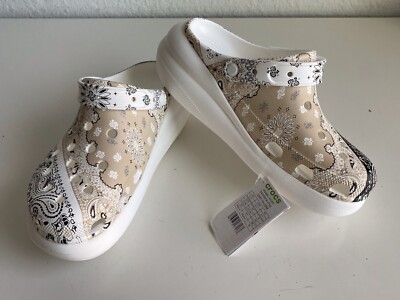 Crocs Classic Crush Bandana Clog Paisley White Slip On 208119-2ZM Men s Sz 11