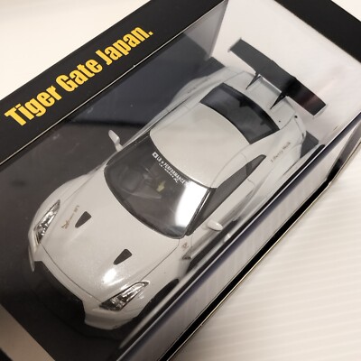 R35 GT-R 日産　WORKS（Tiger gate japan）ミニカー Tiger Gate Japan 1/43 LB Works Skyline R35 GT-R Pearl White