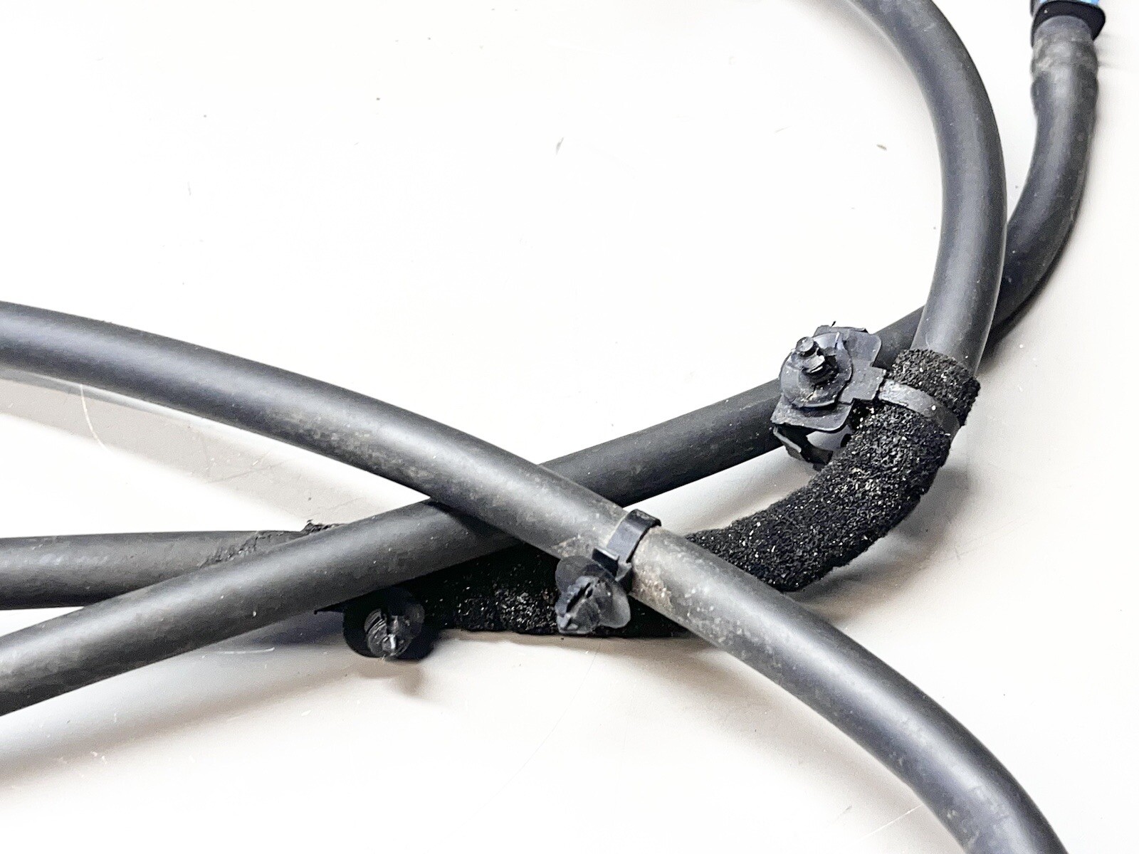 ⭐️2014-2021 Maserati Quattroporte Headlight Washer Lamp Nozzle Fluid Hose OEM