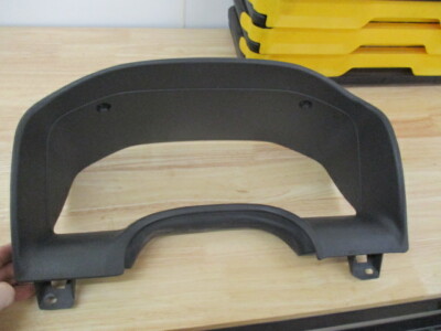 2002-2005 GMC Envoy Instrument Cluster Dash Bezel 15111304 2003 2004