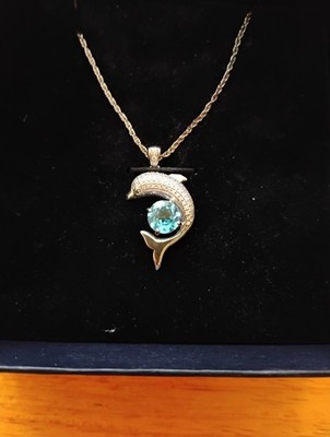 Neu im Karton Stauer Blautopas Delphin Anhänger & 18'' italienische Sterlingsilber Halskette