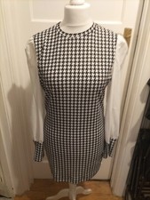 Ladies Size Large Black/White Long Sleeved Dress