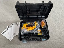 DEWALT DCS334P2 18 V XR Brushless Jigsaw with 2 x 5.0 Ah Li-Ion Batteries