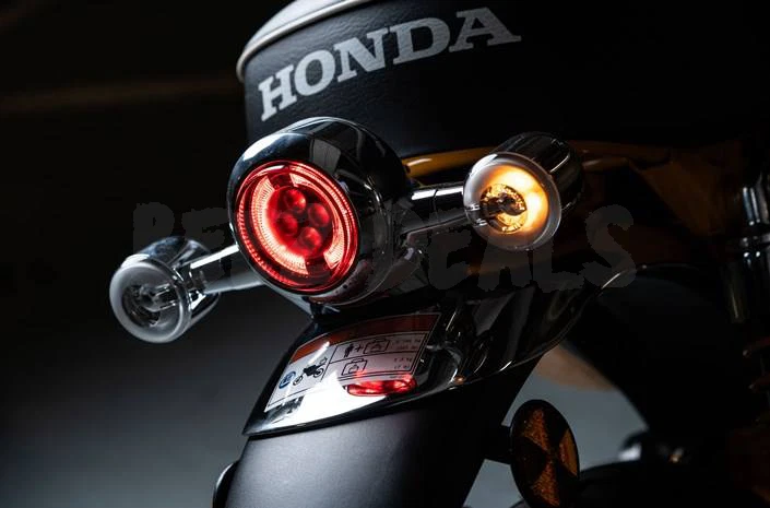 Genuine Chrome LED Taillight Assy F&R Turn Signals set EU Model Honda Monkey 125 - Image 4 of 4