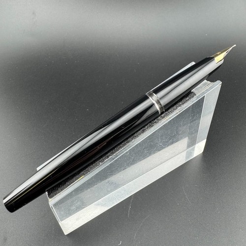Montblanc No. 222 Silver Pinstripe Cartridge Fountain Pen GP Steel Medium Nib - Picture 7 of 13