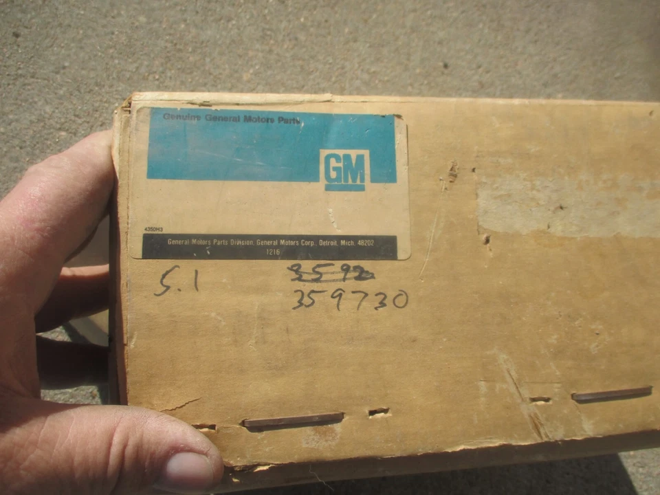 Chevy Monza Buick Pontiac Olds 1976 1980 rotor de freno y buje nuevo de fábrica OEM GM # 359730 Foto 2 de 4