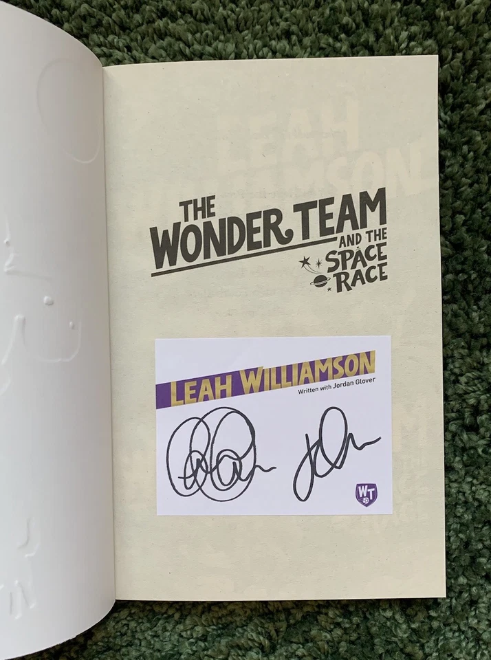 Leah Williamson - England Lionesses Football Team Captain - Signed Book - Image 2 of 3