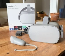 Oculus Go 32GB Standalone All-in-One VR Headset KW49CM