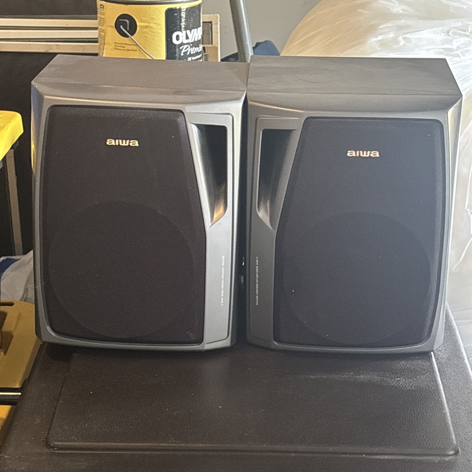 Pair AIWA 2 Way BASS  SPEAKER SYSTEM MODEL SX-NA22