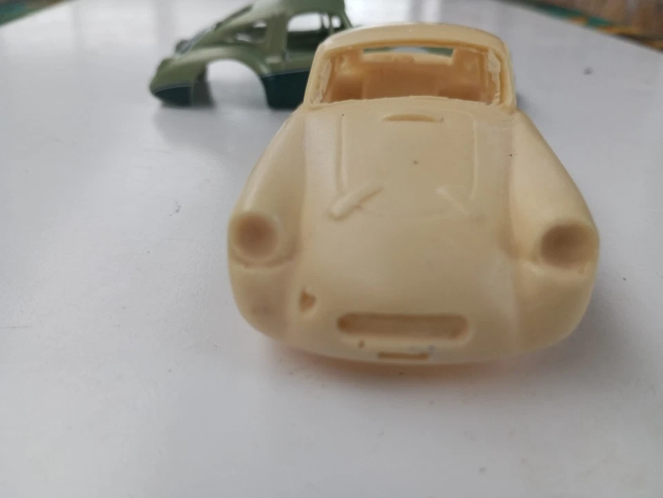 MG LE MANS 1961 RESINA KBR 1/32 - Imagen 2 de 4