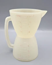 Vintage Tupperware Double 8 oz Wet/Dry Measuring Cup. 13