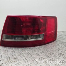 Audi A6 S6 C6 4F 2007 Limo Rücklicht am Heck hinten rechts 4F5945096D 4F5945095