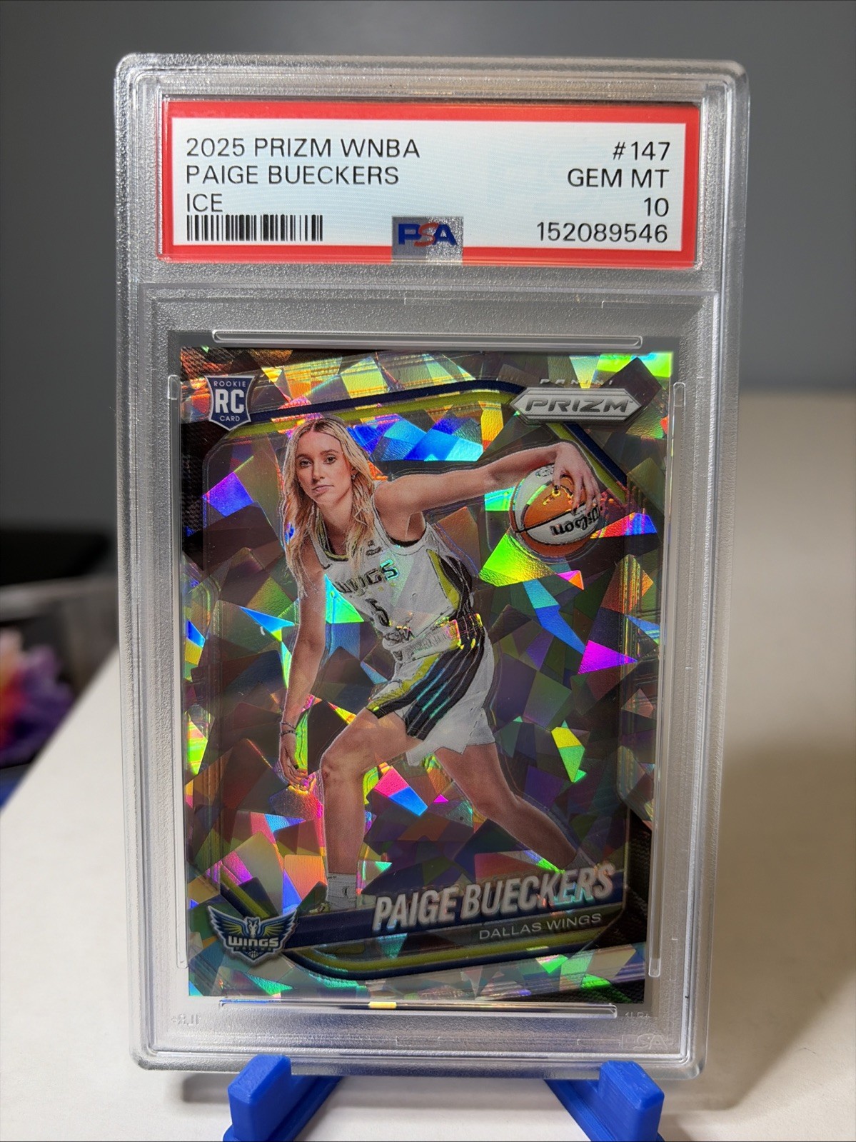 2025 Panini Prizm Paige Bueckers Rookie Variation Ice Prizm PSA 10 Wings #147 SP