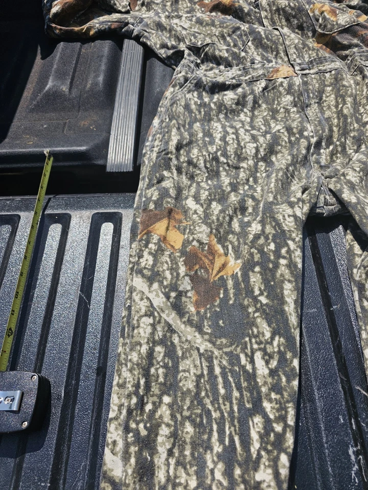 Cabellas Vintage Camo Coveralls Size Extra Large - Image 4 of 4