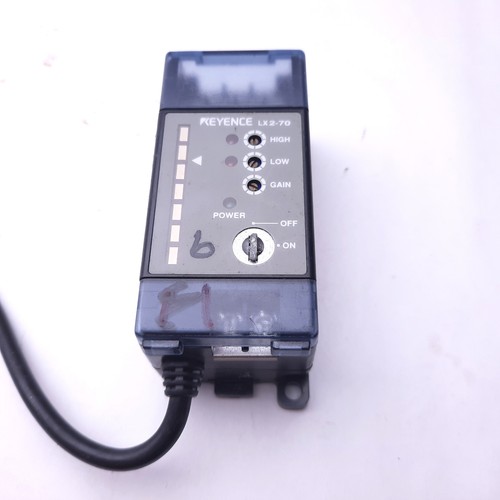 Keyence LX2-70 Laser Sensor Amplifier NPN 12-24VDC, Response: 0.5ms *Short Key* - Picture 2 of 5