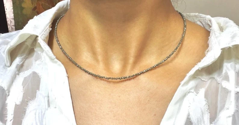 A++ Delicados collares de cuentas redondas de piedras preciosas facetadas de pirita de 2-3 mm 24"" para hombres y mujeres Foto 3 de 4