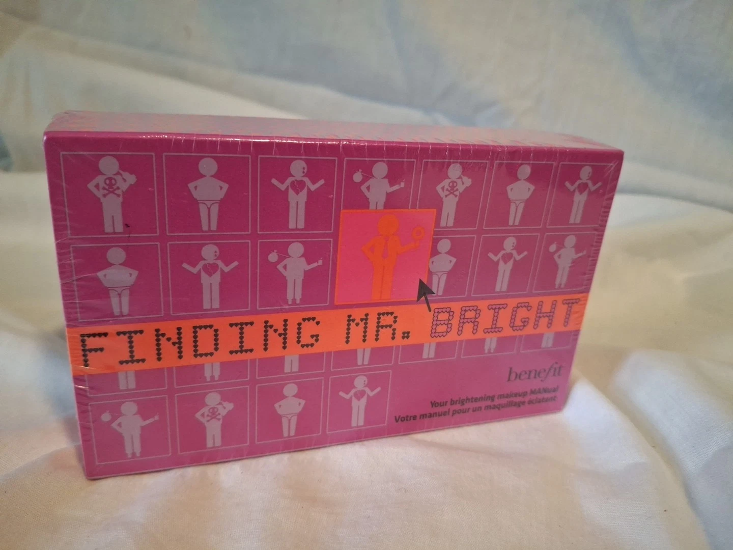 New in box Benefit Finding Mr Bright Gift Set kit