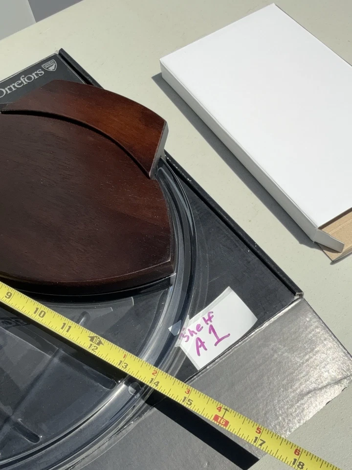 Plato de queso Orrefors Street Serveware cristal y madera elegante Kosta Suecia 14" Foto 2 de 4