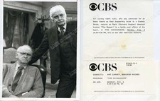 The Cavanaughs Barnard Hughes Art Carney Press Photo 1988 7X9 the honeymooners