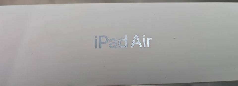 Apple iPad Air 2MUWD3LL/A 128 GB, Wi-Fi, 11  Inch - Image 2 of 4