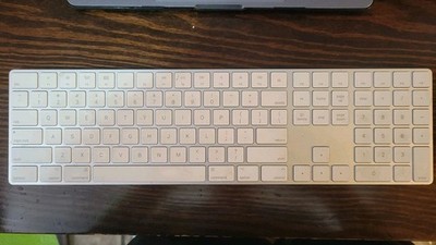 Apple A1843 Wireless Rechargeable Bluetooth Magic Keyboard With Numeric Keypad