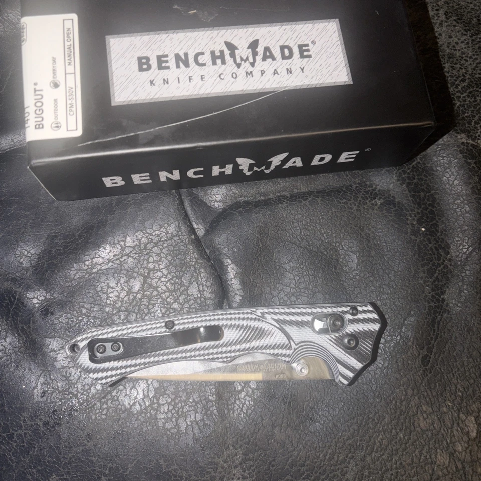 Cuchillo abierto manual de fibra de carbono Benchmade Bugout 535 S 90 VCarbon Foto 4 de 4