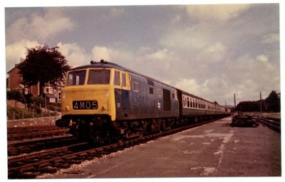 British Rail Class 35 locomotive Hymek 7000Paignton Devon UK unused postcard