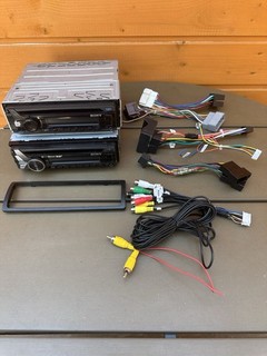Sony cd players MEX N6001BD CDX G1000U pair not sure they are working or not