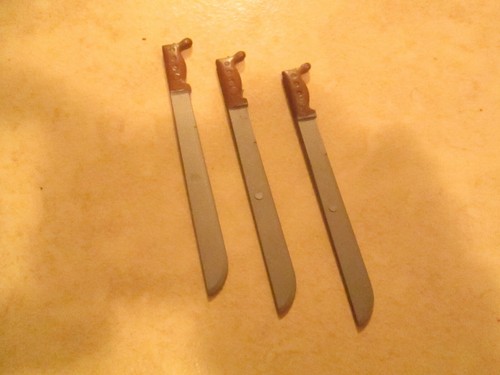 1970s ADVENTURE TEAM HASBRO GI JOE  MACHETTES NOS LOT OF 3 NM NEW ORIGINALS  NOS - Picture 2 of 2
