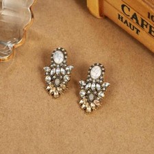 Beautiful Fashion Vintage Rhinestone & Stone Earrings