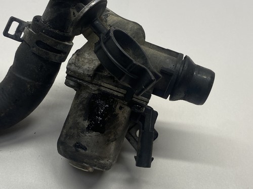 Bomba de refrigerante de agua auxiliar Mercedes-Benz CLS C218 CLS 550 2012 A6512000031 - Imagen 2 de 9