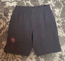 Nike Air Jordan OU Oklahoma Sooners Woven Shorts Mens Sz Medium Grey CN9886-010