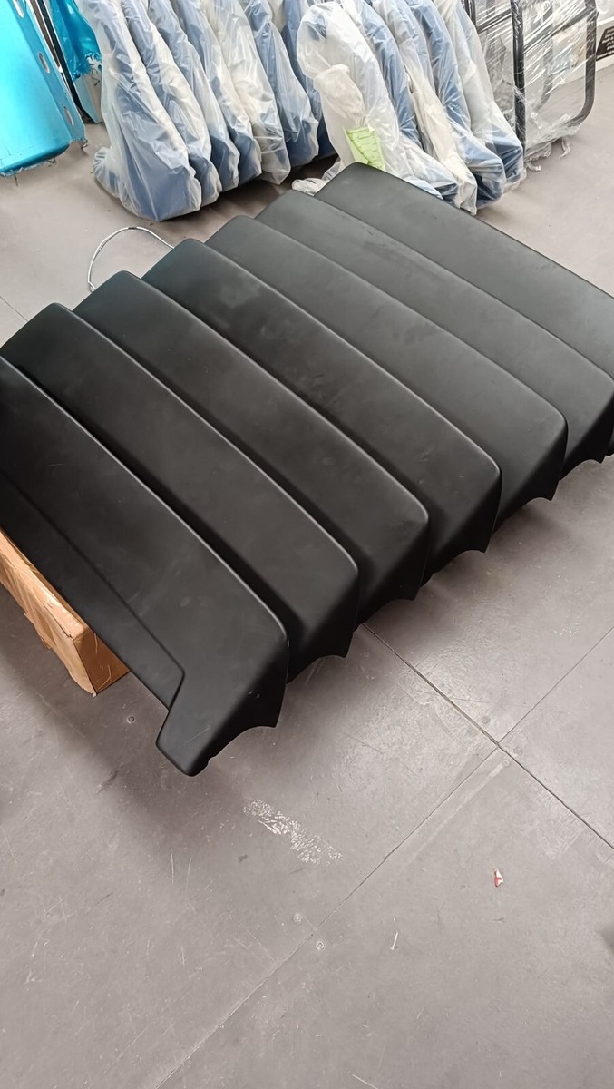 Spoiler rear with LED light for Suzuki Escudo sidekick vitara for