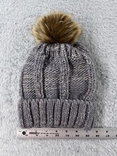 Beanie Toque Womens Gray Knit 100 Polyester Faux Fur Snow Ski Pom