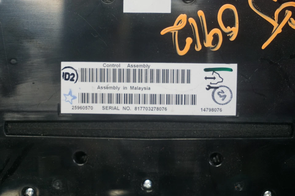 Buick Enclave 2016 control de aire acondicionado OEM 20843237 Foto 3 de 3